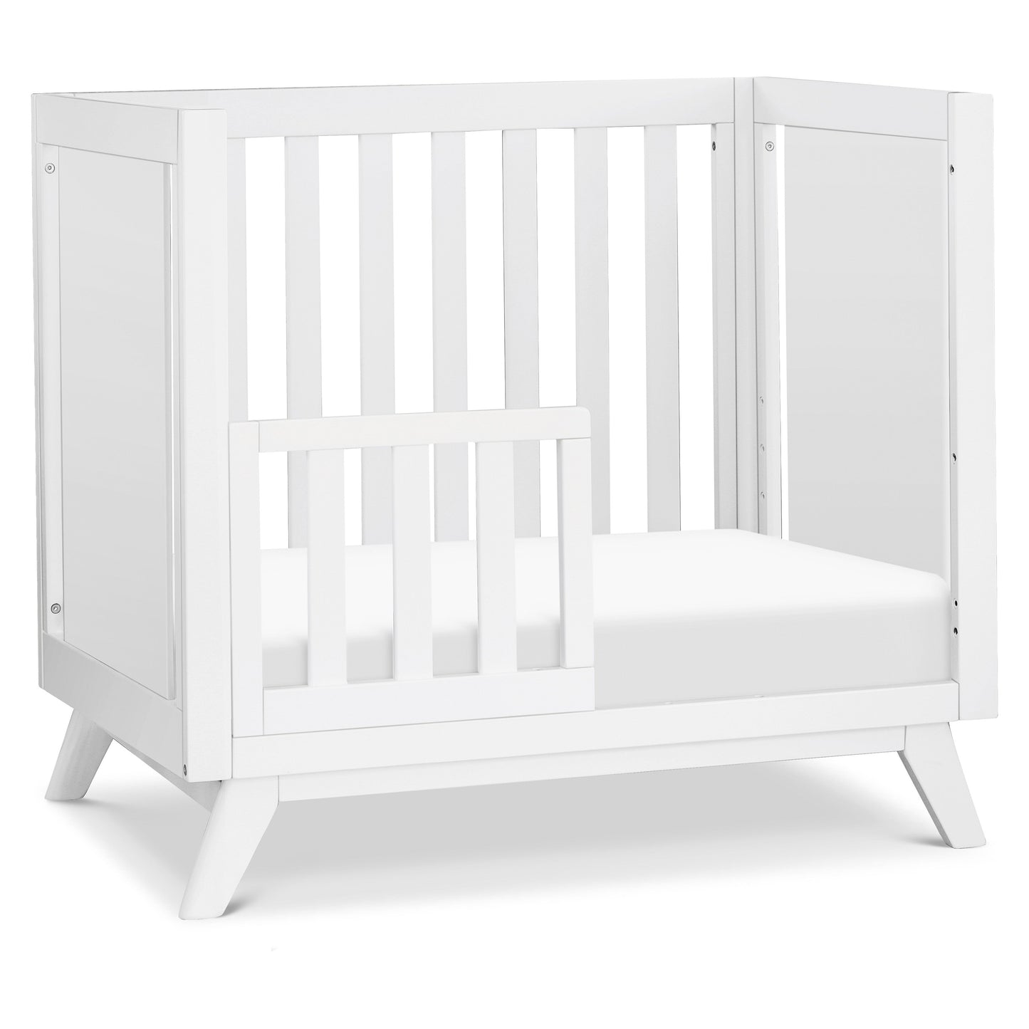 Otto 3-in-1 Convertible Mini Crib with 4 Mattress