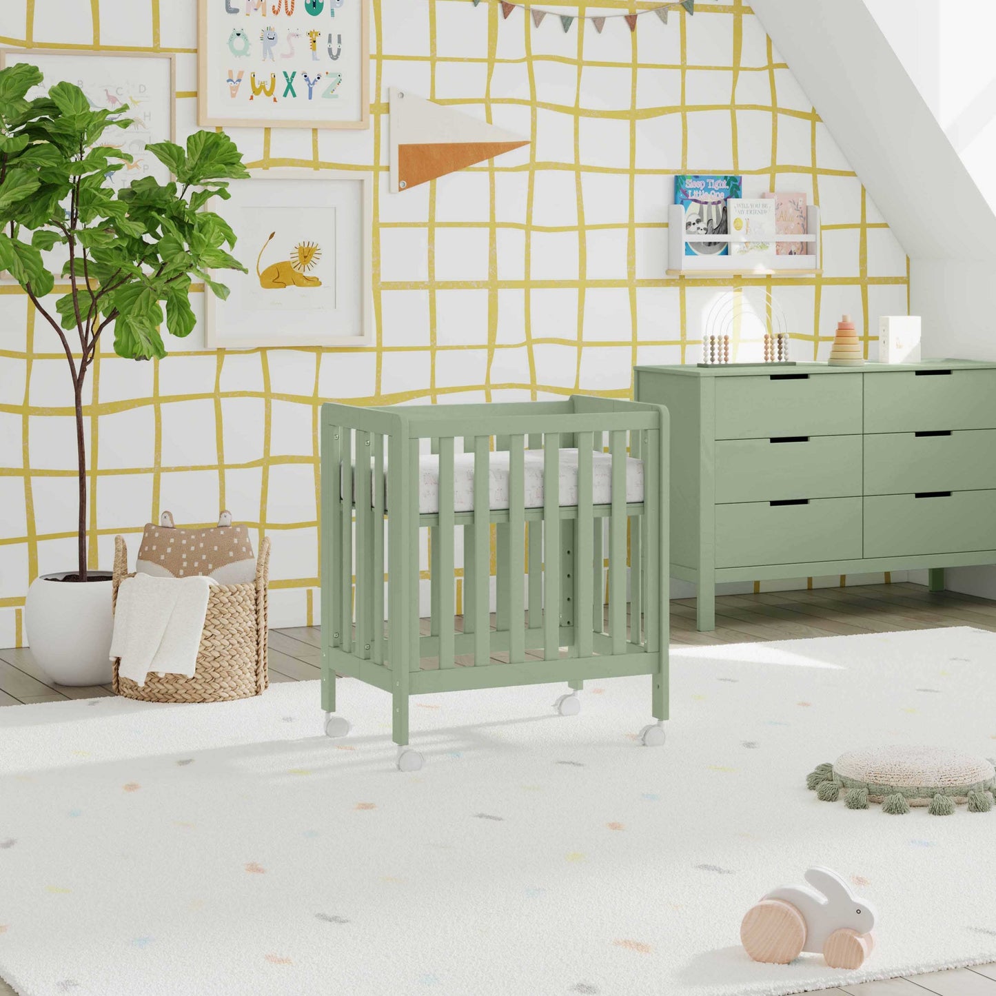 Colby GROW 6-in-1 Convertible Bassinet to Crib