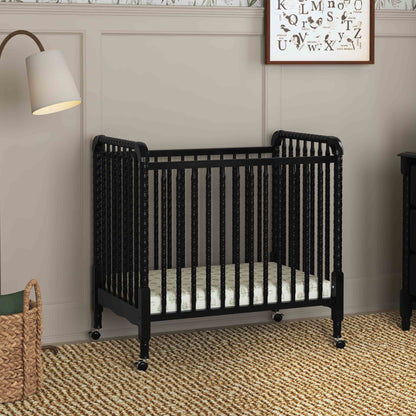 Jenny Lind 3-in-1 Convertible Mini Crib