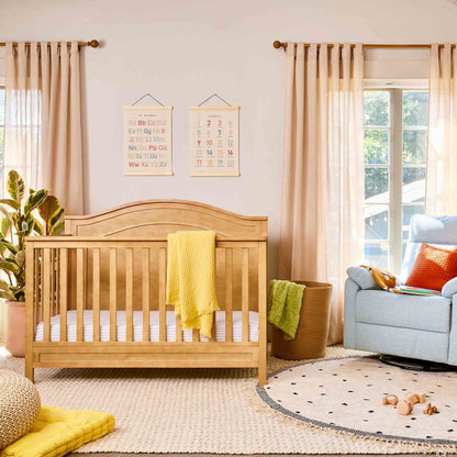 Charlie 4-in-1 Convertible Crib