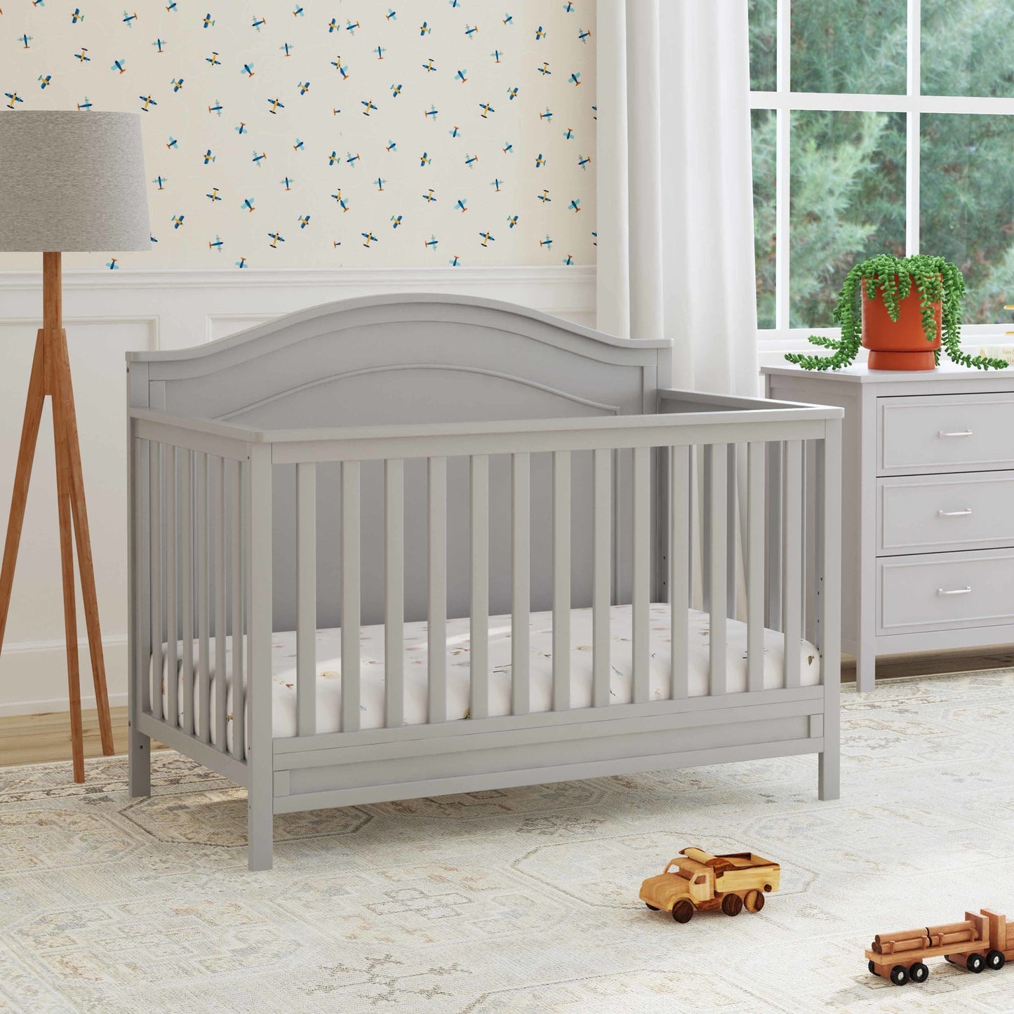 Charlie 4-in-1 Convertible Crib