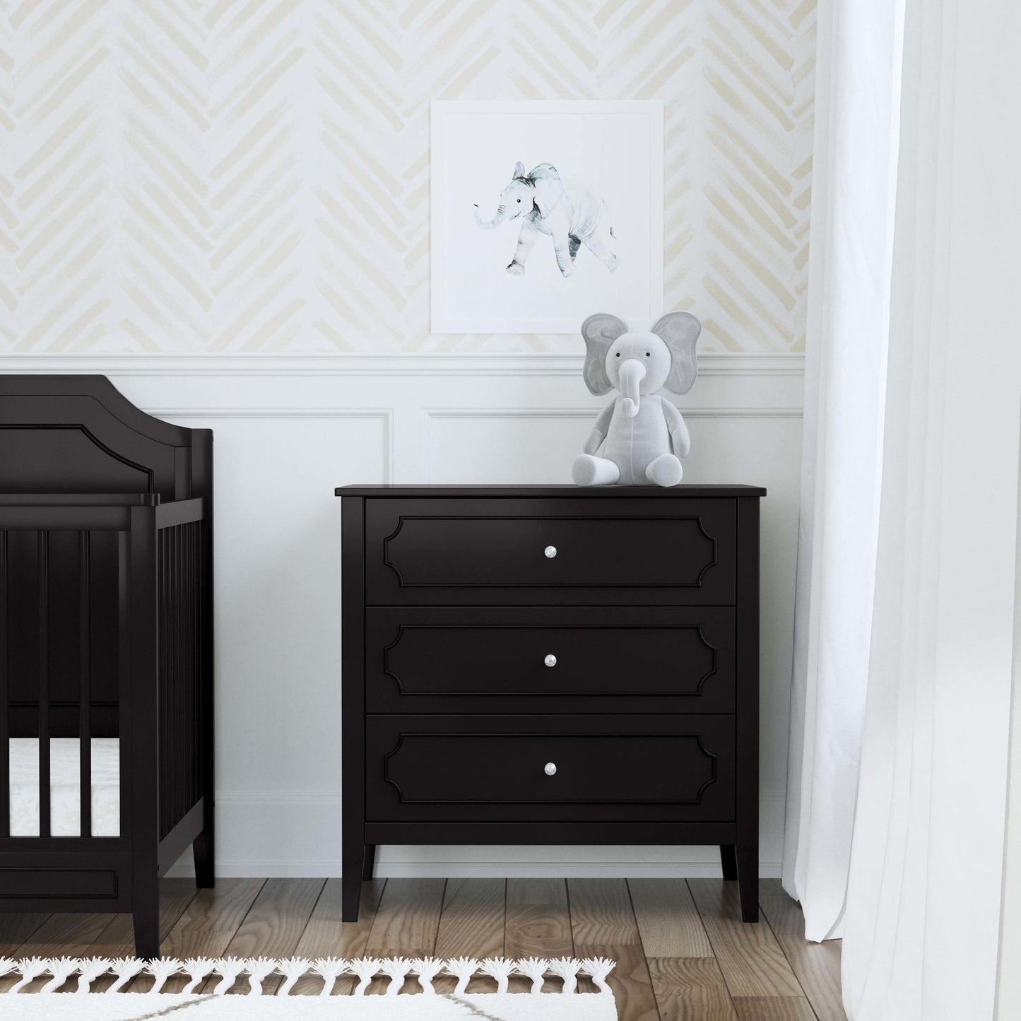 Chloe Regency 3-Drawer Dresser